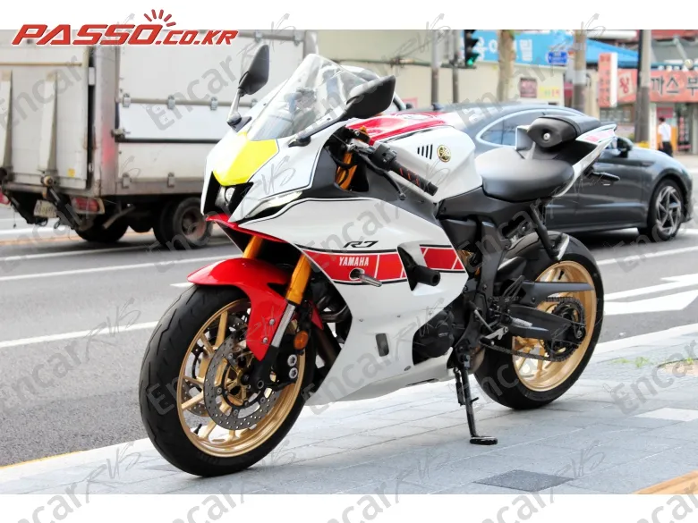 Yamaha Yzf R7 - фото 0