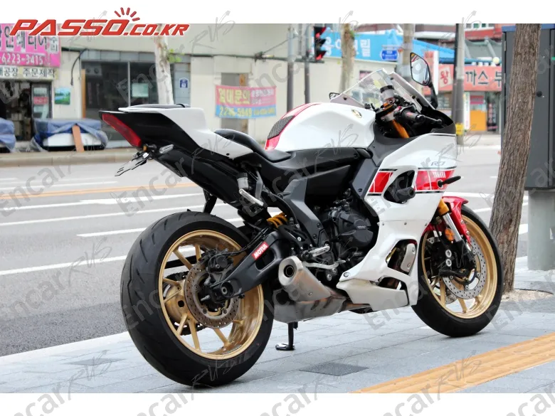 Yamaha Yzf R7 - фото 4
