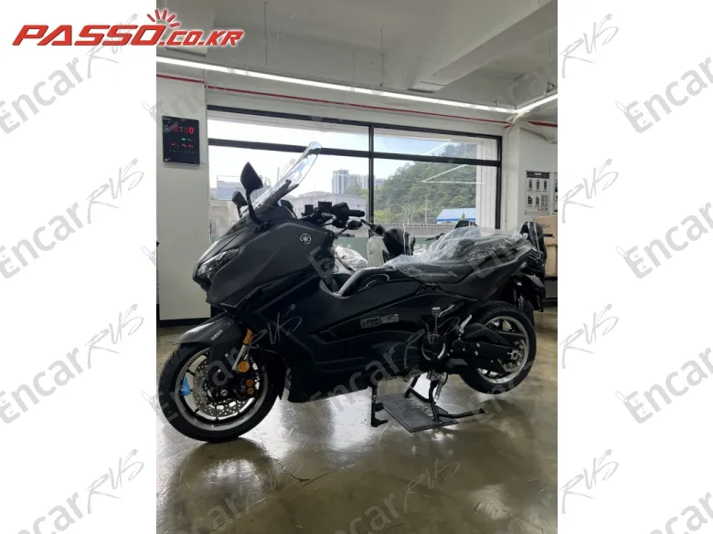 Yamaha T Max 560 - фото 1