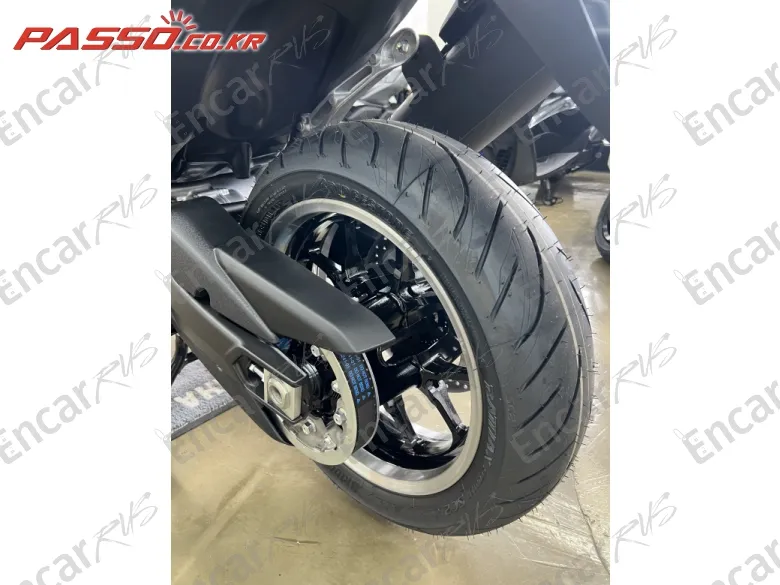 Yamaha T Max 560 - фото 5