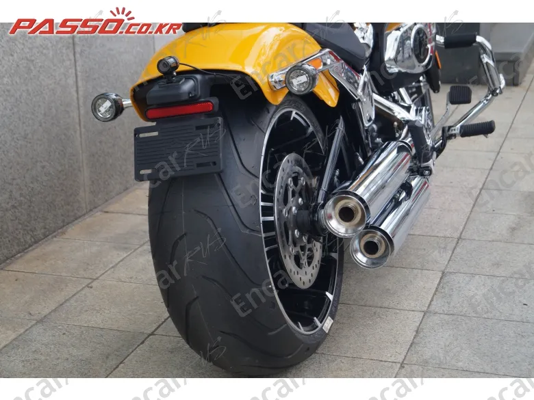 Harley-Davidson Breakout 117 - фото 2
