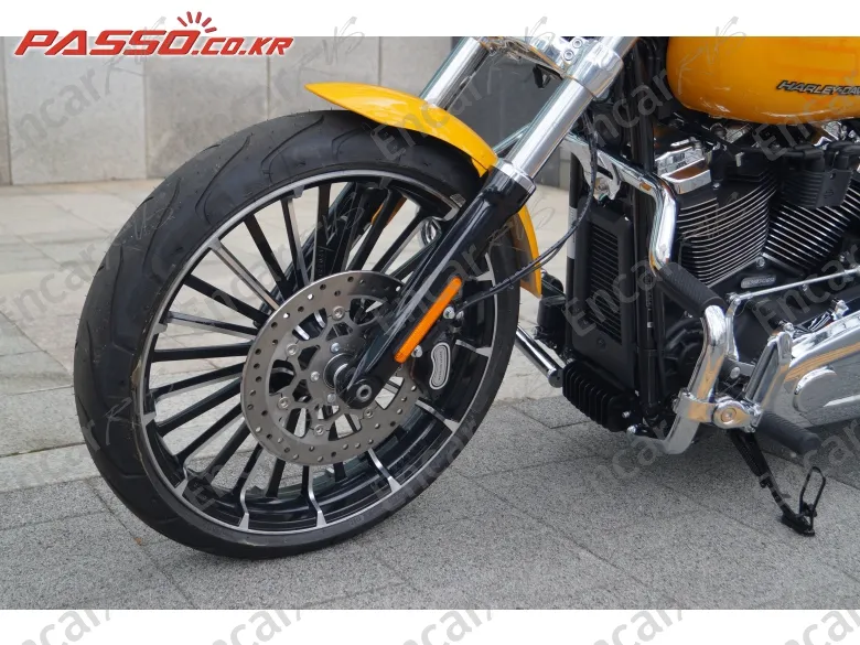 Harley-Davidson Breakout 117 - фото 5