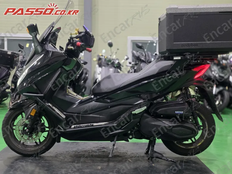 Honda Forza 350 - фото 1
