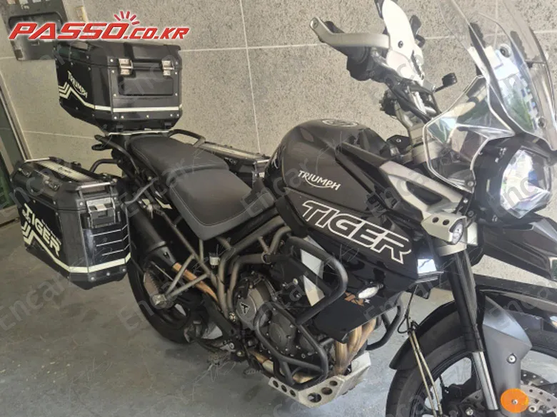 Triumph Tiger 800 - фото 0
