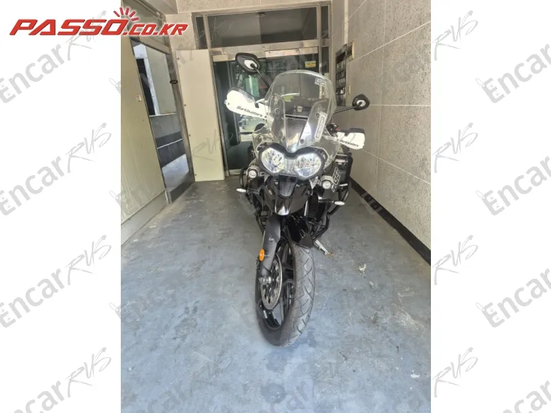 Triumph Tiger 800 - фото 1