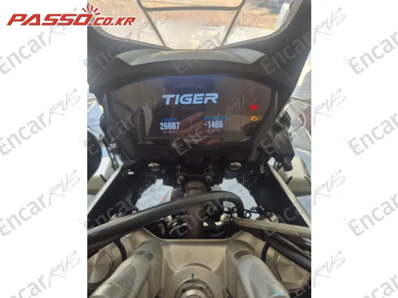 Triumph Tiger 800 - фото 5