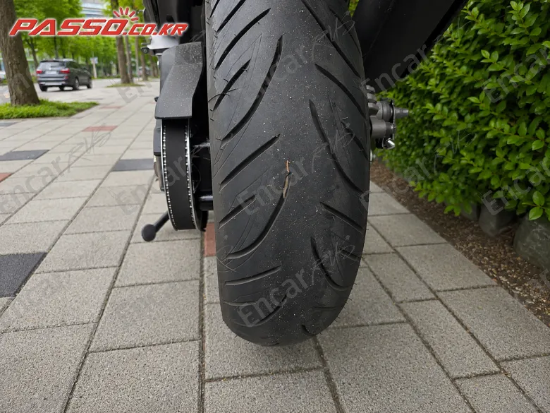 Yamaha T Max 560 - фото 4