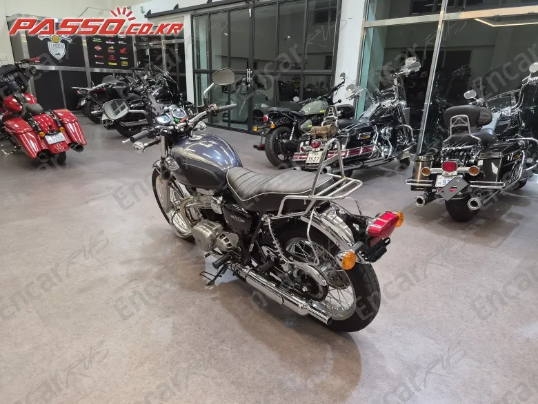 Kawasaki W 800 - фото 6