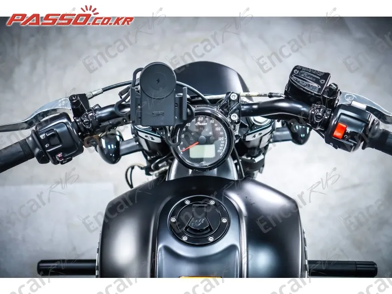Indian Scout Bobber - фото 3