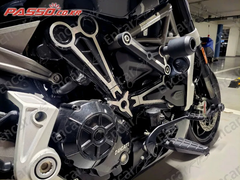 Ducati X Diavel S - фото 6