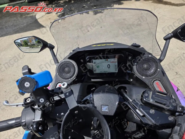 Honda Forza 750 - фото 3