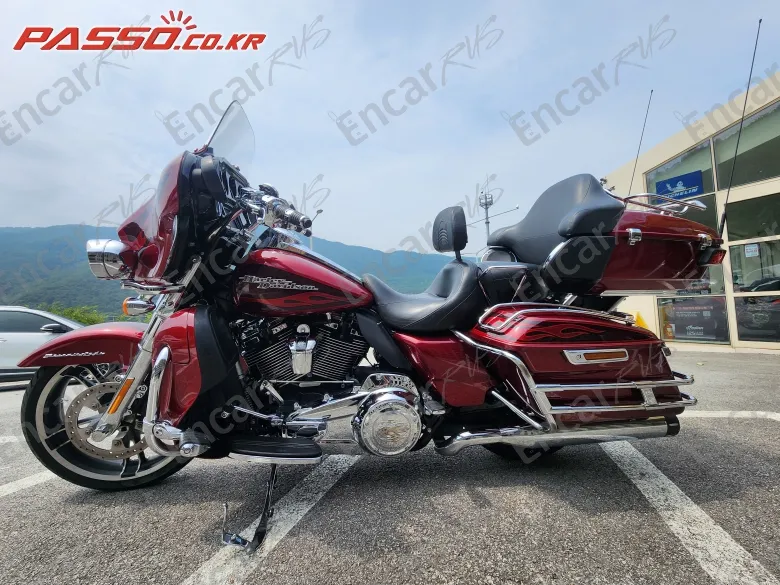 Harley-Davidson Flhxs Street Glide Special - фото 1