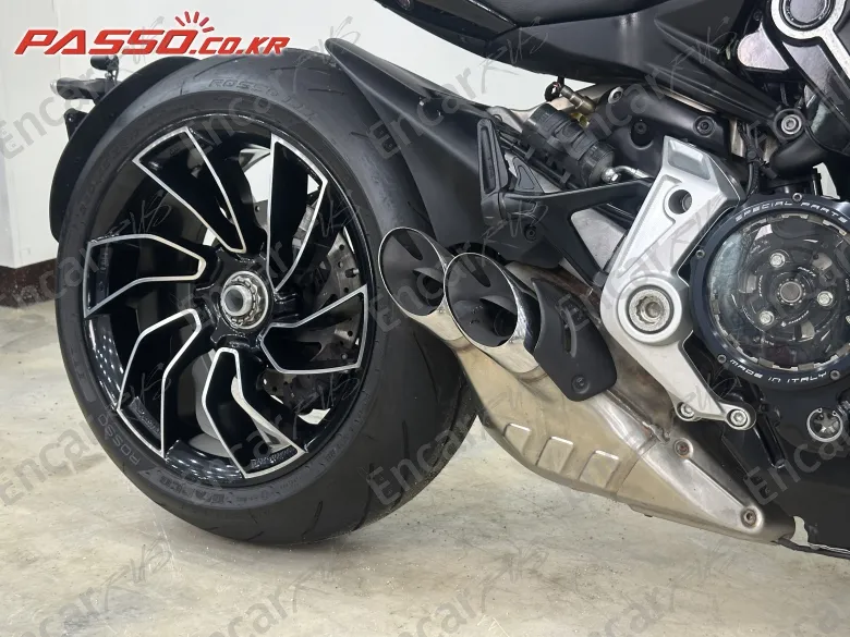 Ducati X Diavel S - фото 6