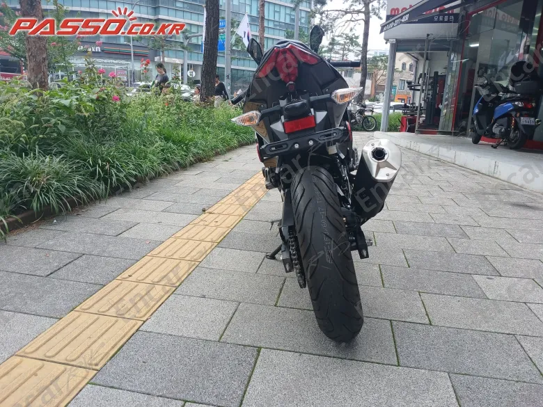 Kawasaki Zx 500 R - фото 3