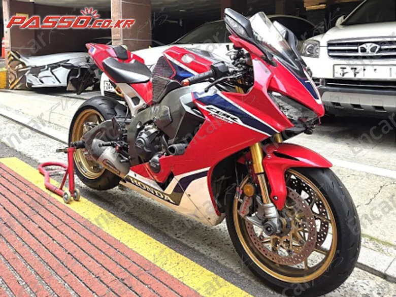 Honda CBR 1000 RR SP