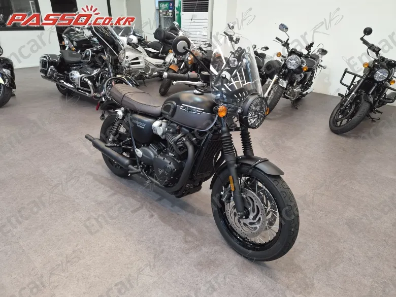Triumph Bonneville T120 Black - фото 2