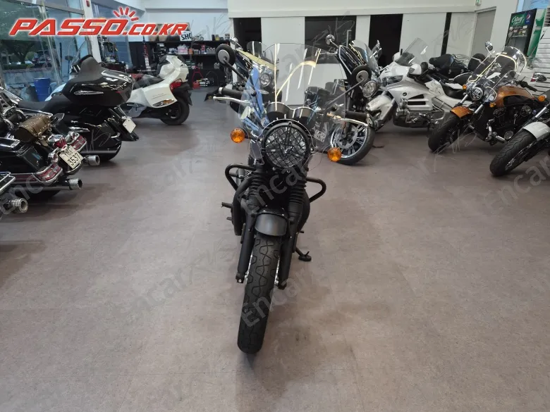 Triumph Bonneville T120 Black - фото 3
