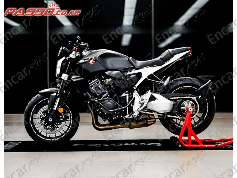 Honda Cb 1000 R - фото 1