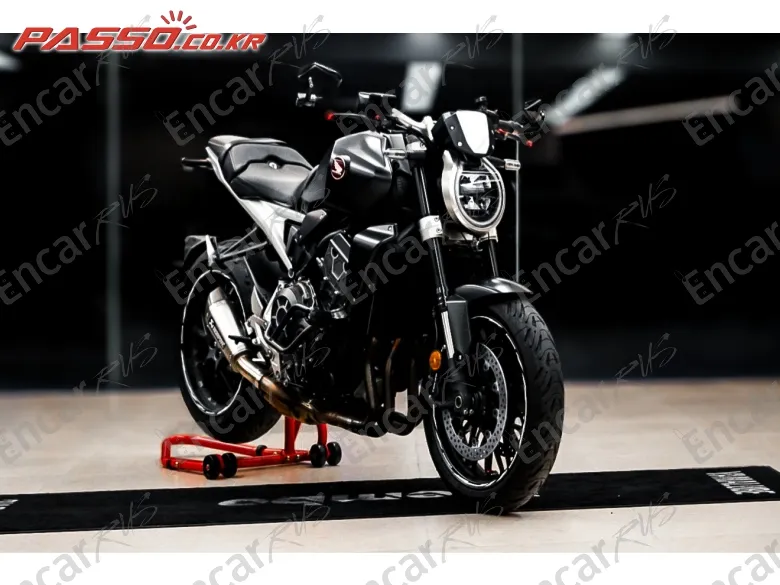 Honda Cb 1000 R - фото 2