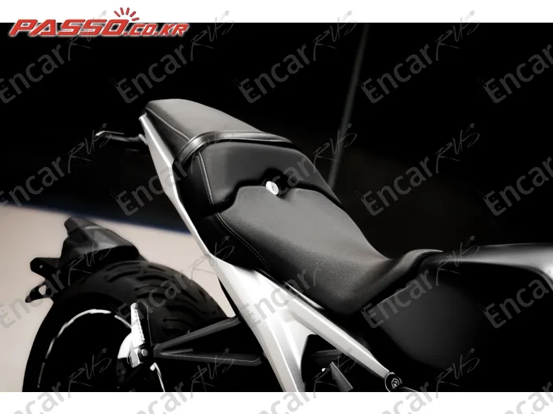 Honda Cb 1000 R - фото 6