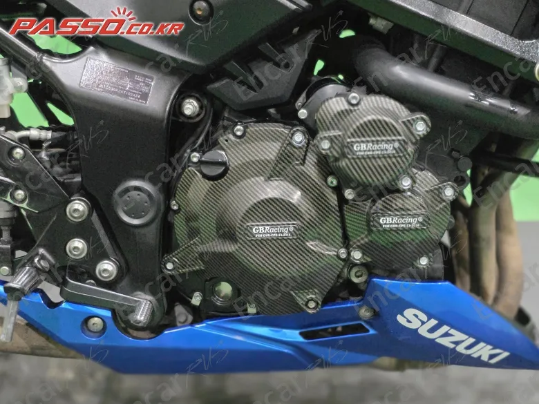 Suzuki Gsx S 750 - фото 4