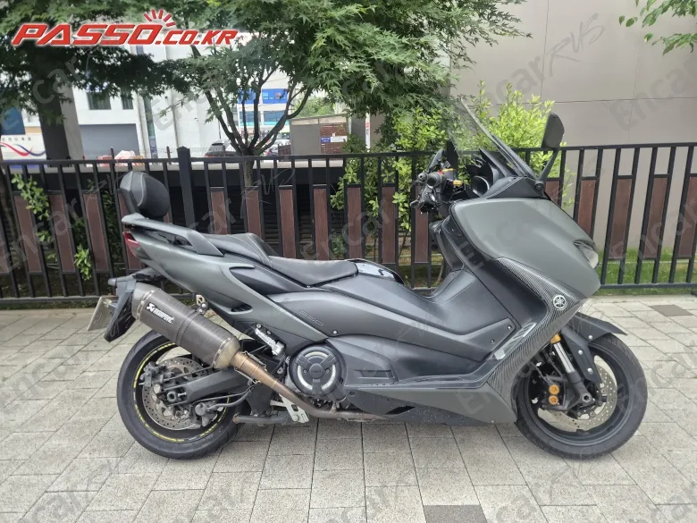 Yamaha T Max 560 - фото 0
