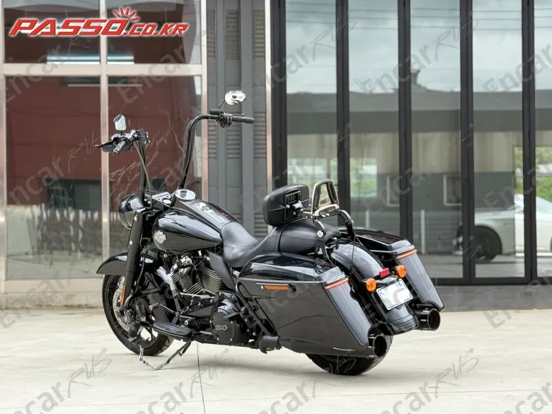 Harley-Davidson Road King Special - фото 6