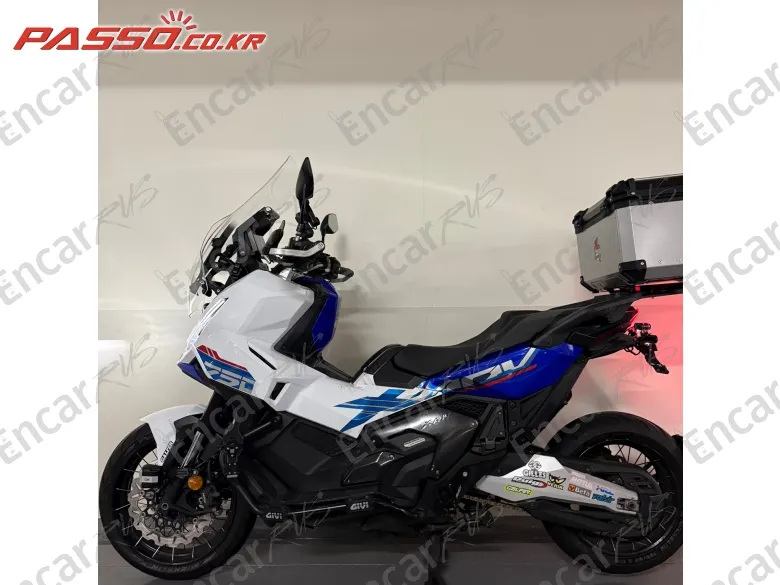 Honda X Adv - фото 1