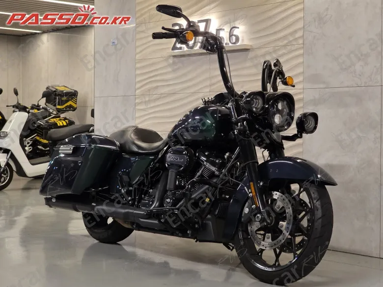 Harley-Davidson Road King Special - фото 5