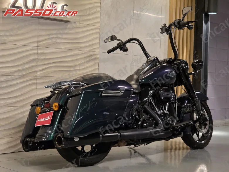 Harley-Davidson Road King Special - фото 6