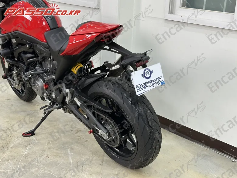 Ducati Monster 937 - фото 2