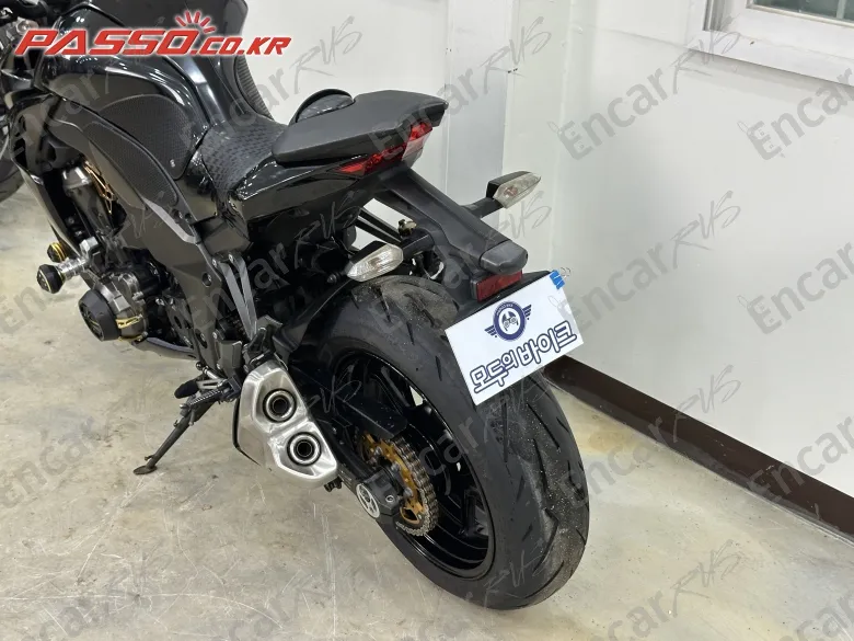 Kawasaki Z 1000 - фото 2