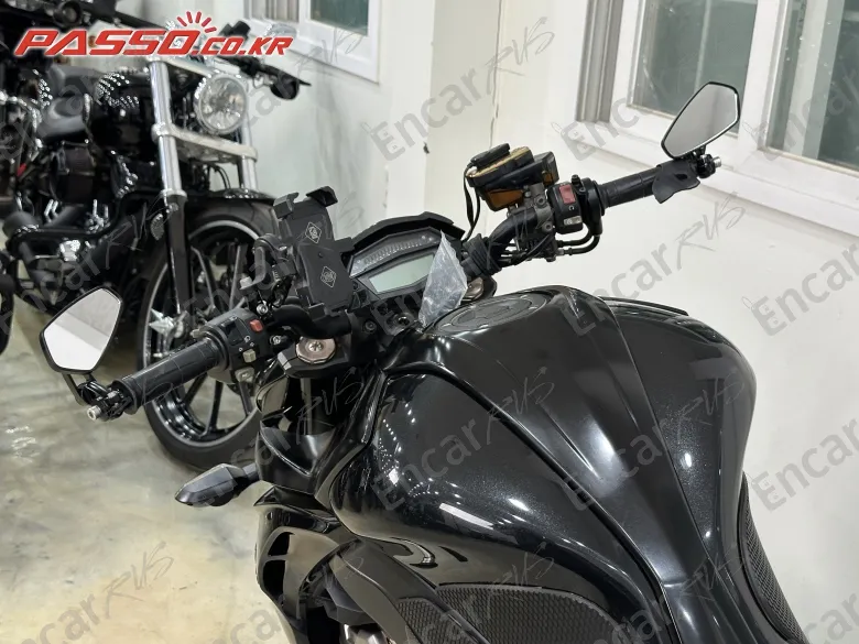 Kawasaki Z 1000 - фото 3