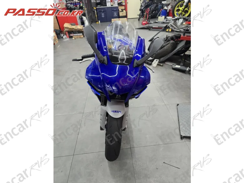 Yamaha Yzf R1 - фото 3