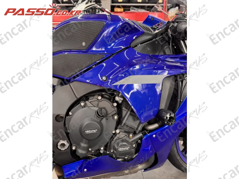 Yamaha Yzf R1 - фото 4