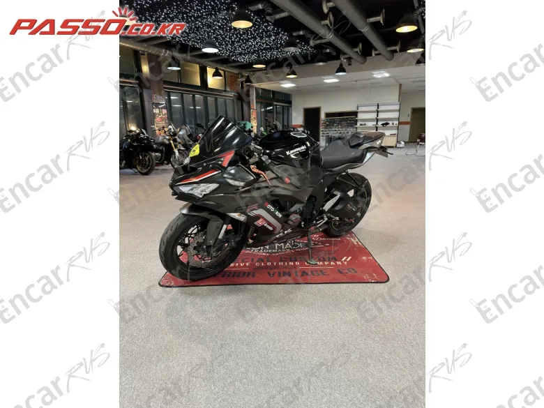 Kawasaki Zx 6 R - фото 1