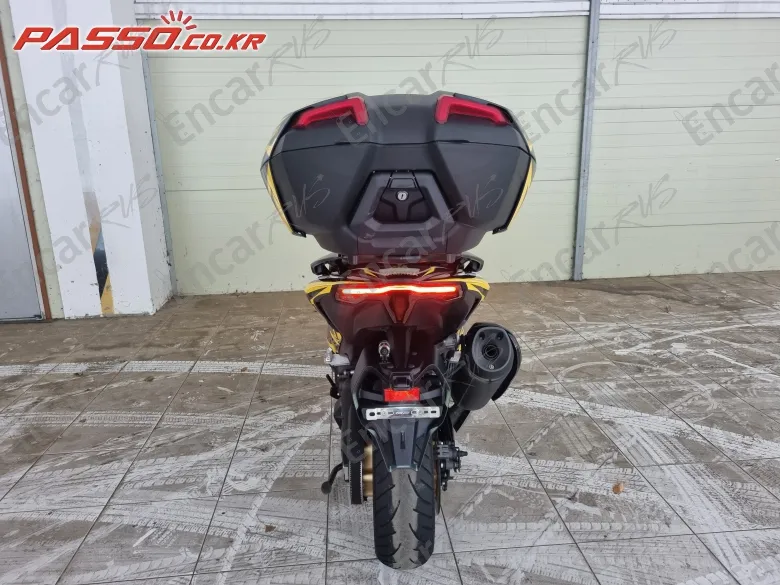 Yamaha T Max 560 - фото 2