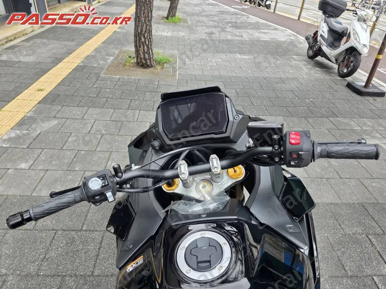 Suzuki Gsx S 1000 Gx - фото 3