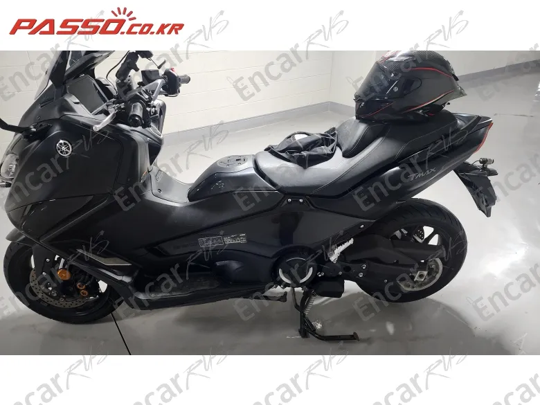 Yamaha T Max 560 - фото 1