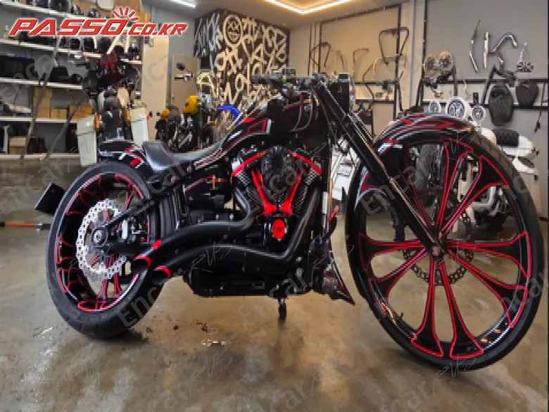 Harley-Davidson Breakout 114 - фото 0