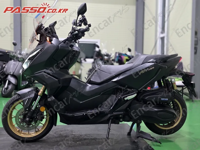 Honda Adv 350 - фото 1