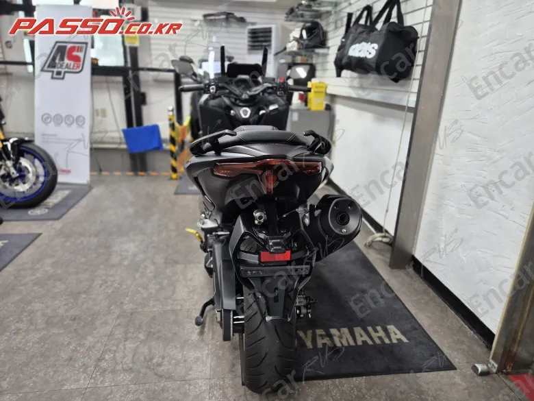 Yamaha T Max 560 - фото 2