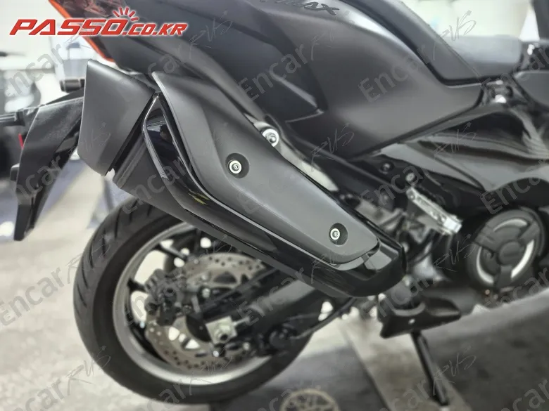 Yamaha T Max 560 - фото 6