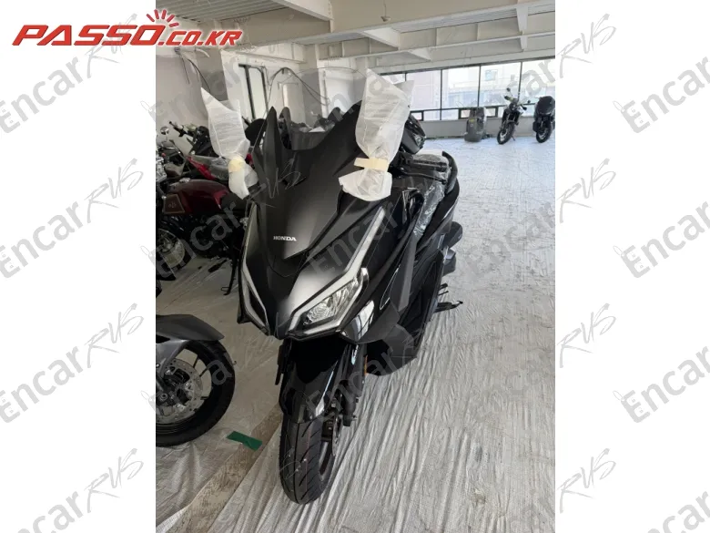 Honda Forza 350 - фото 1