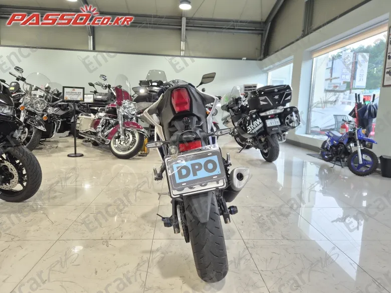 Yamaha Yzf R3 - фото 2