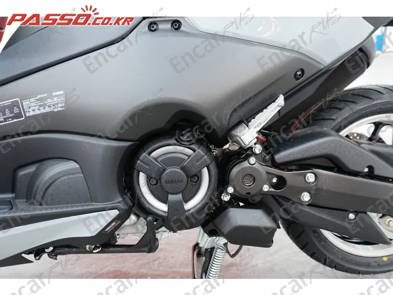 Yamaha T Max 560 - фото 4