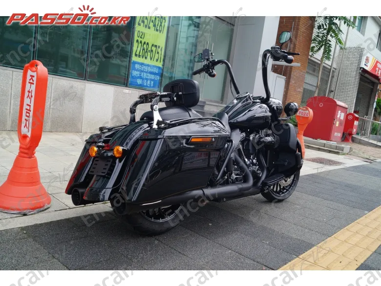 Harley-Davidson Road King Special - фото 6