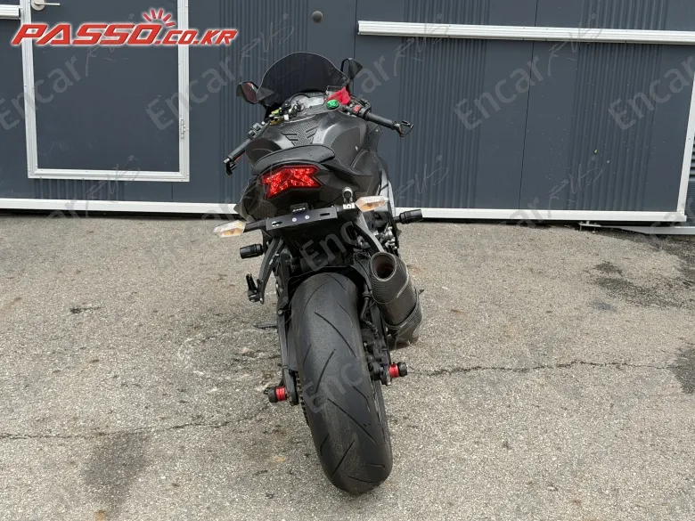 Kawasaki Zx 6 R - фото 2
