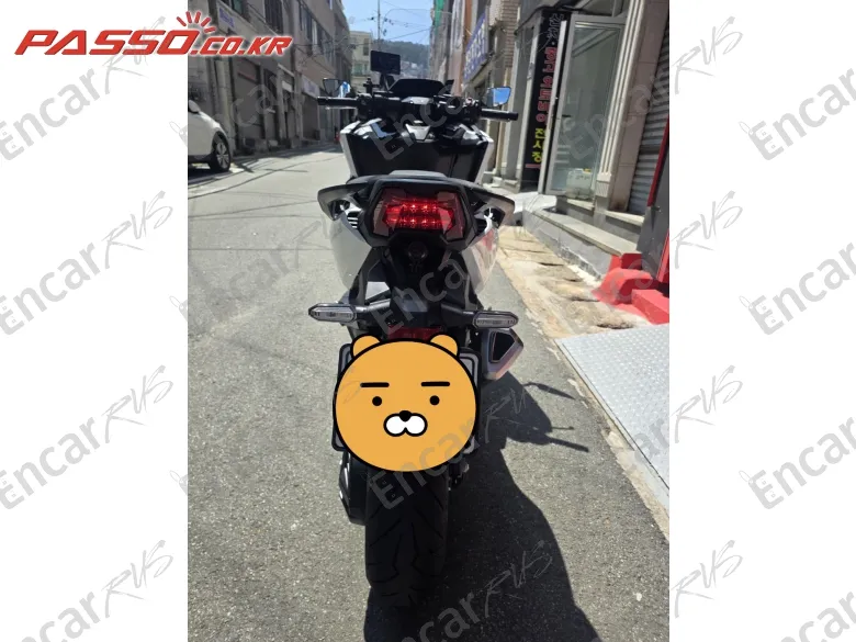 Honda Forza 750 - фото 2