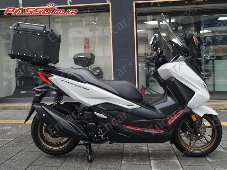 Honda Forza 350 - фото 0